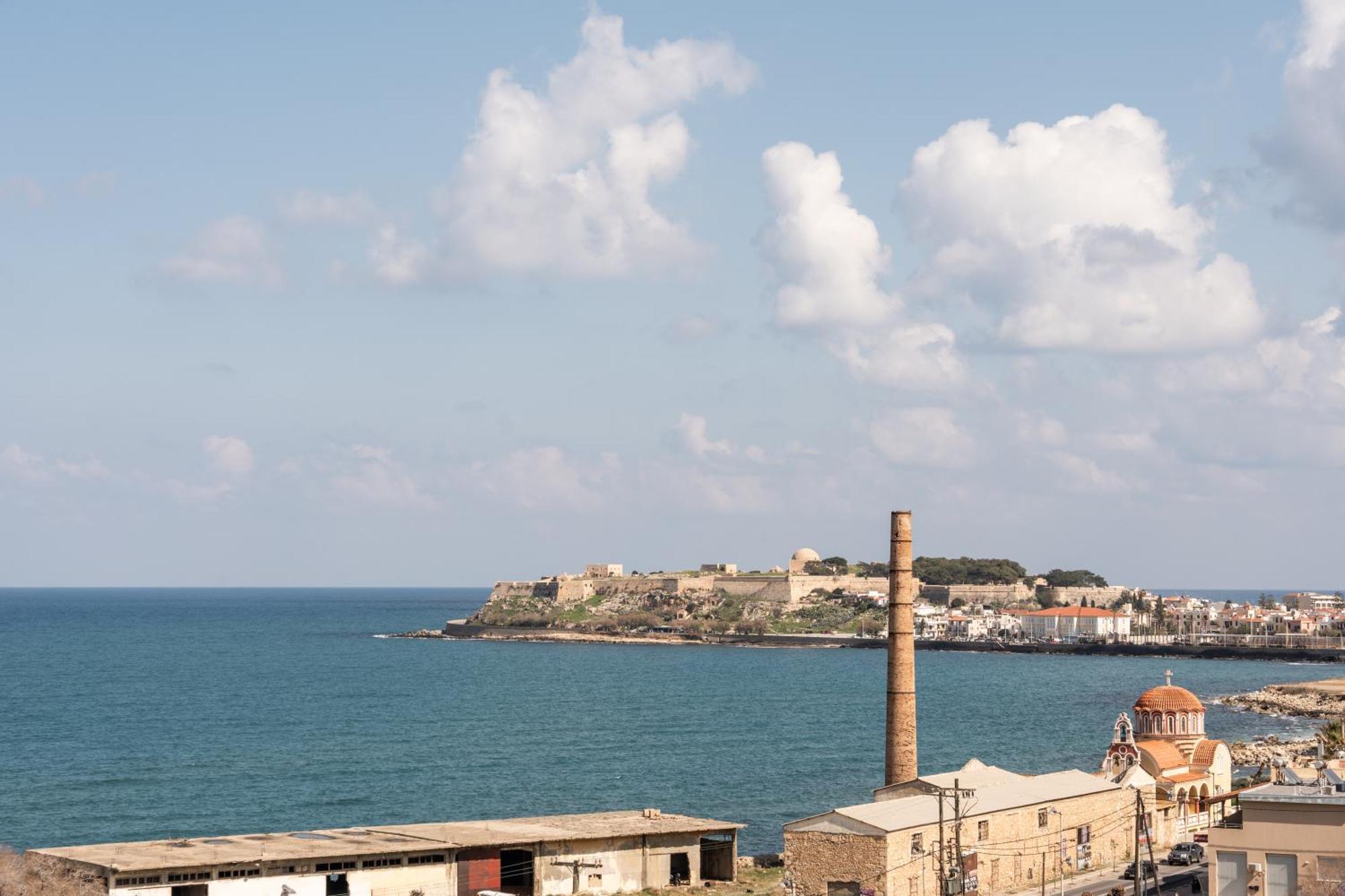 Secret View Apartment, With Private Jacuzzi Rethymnon Exterior foto